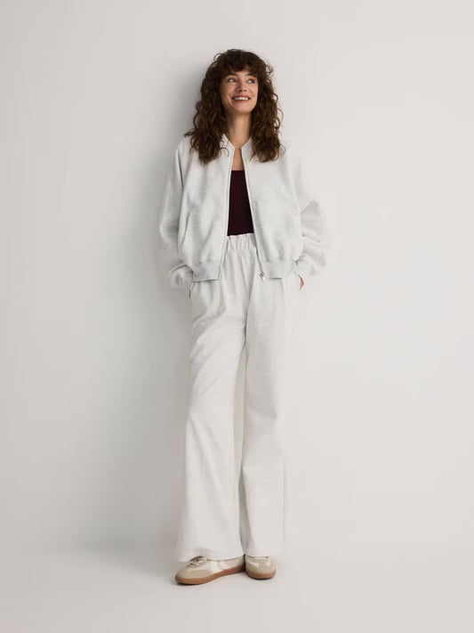 Utsvängda joggingbyxor -ljusgrå